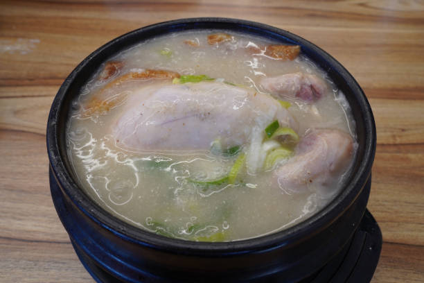 코로나에 걸렸을 때 먹으면 좋은 배달음식 추천: 건강하게 이겨내요! 1 삼계탕